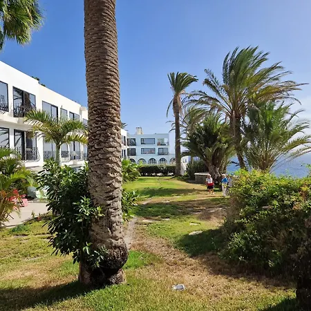 Monte Del Moro Sea Front View Apartamento *