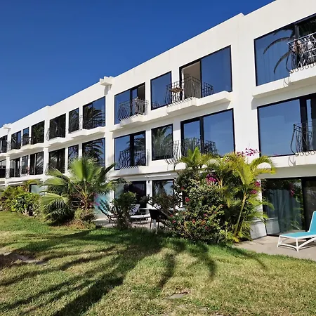 Apartment Monte Del Moro Sea Front View