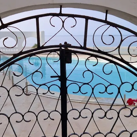 Monte Del Moro Sea Front View Apartment