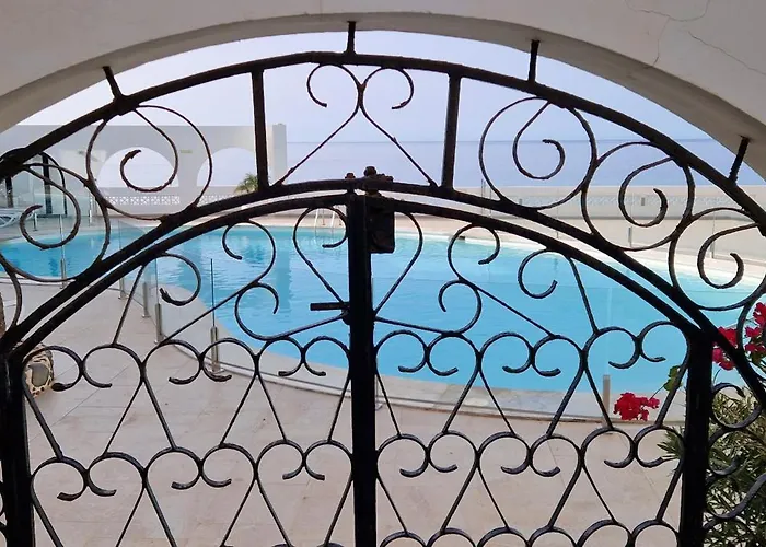 Monte Del Moro Sea Front View Appartement